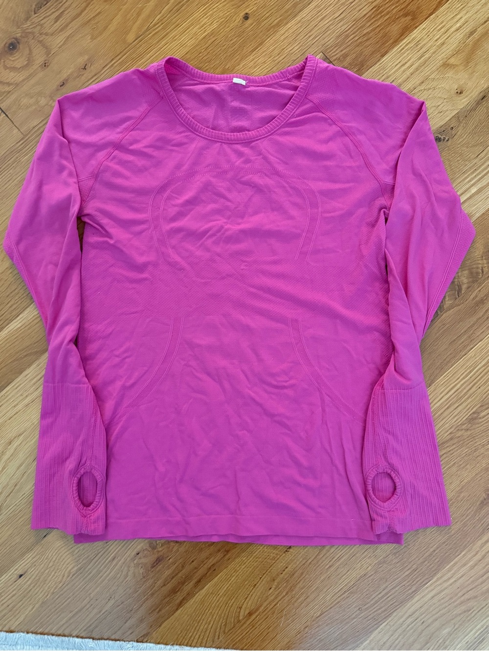 Women’s Lululemon Hot Pink Athletic Long Sleeve